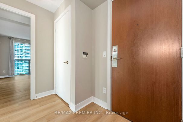 Zip Condos and Lofts - Photo 1