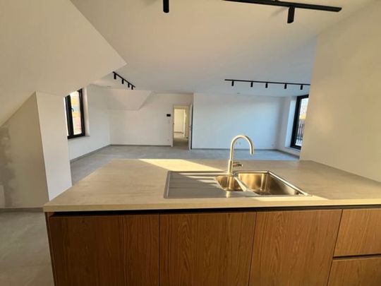 Appartement te huur - Photo 1