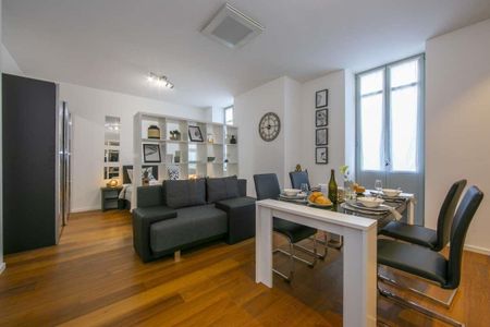 Elegant one-room apartment in Piazza Indipendenza - Photo 2