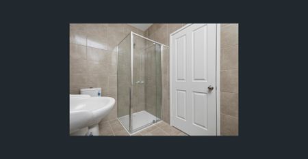 VERY SPACIOUS CLEAN APARTMENT. LOCATED IN THIS HISTORIC CITY LANEWAY! - Photo 3