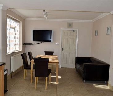 En-suite, Milton Road, CB4 - Photo 1