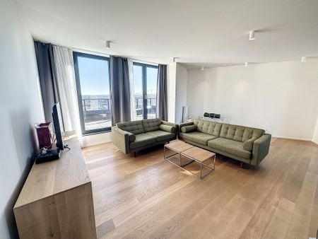 THE INSIDE - Furnished 3-bedroom penthouse + terrace - Directly with the owner - Photo 2