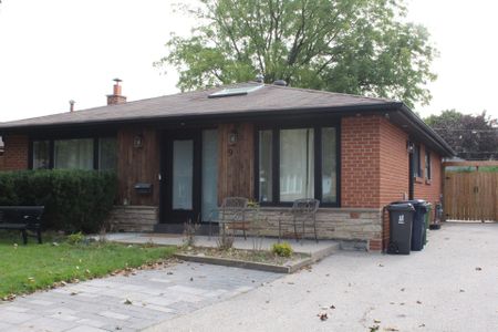 For Lease - 9 Farley Crescent Unit# Lower Level, Toronto, Ontario - Photo 4