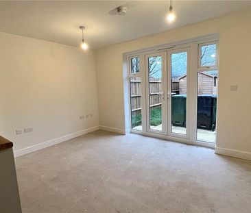 2 bedroom semi-detached house to rent - Photo 3