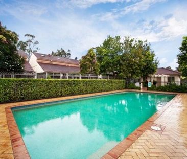 SPLIT LEVEL 2 BEDROOM TOWNHOUSE IN MARSFIELD - Photo 6