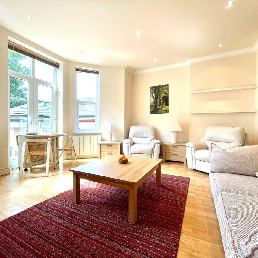 2 Bed Flat, The Hall, LS7 - Photo 1