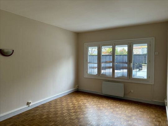 Appartement 24.5 m² - 1 pièce - Avon (77210) - Photo 1