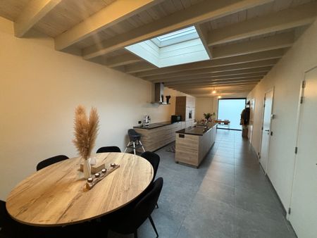 Prachtig gerenoveerde woning met 3 slaapkamers te Geluwe - Foto 3