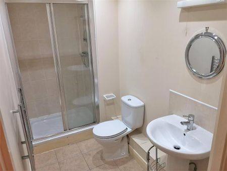 1 bedroom flat to rent - Photo 5