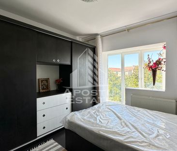 Apartament cu 3 camere, decomandat, zona Lipovei - Fotografie 3