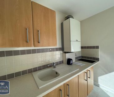 Location Appartement 1 pièce 27m² NIORT 79000 - Photo 2