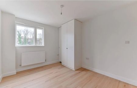 3 Bed Flat, Norbury Avenue, SW16 - Photo 3