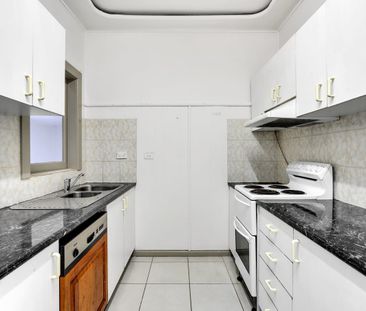 31 Northcott Street, South Wentworthville NSW 2145 - House For Rent... - Photo 3