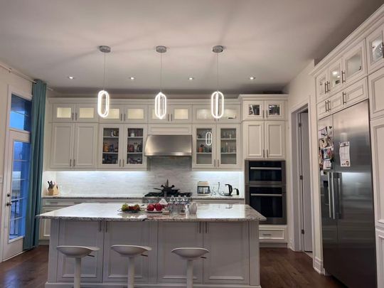 For Lease - 51 Bridgepointe Court, Aurora, Ontario - Photo 1