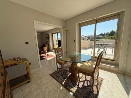 Location Appartement 3 pièces 63m² LE CANNET 06110 - Photo 3