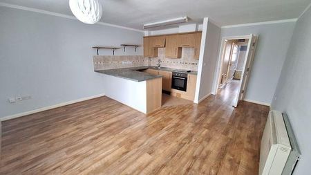 2 bedroom flat to rent - Photo 3