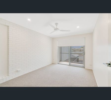 2/8 McGregor Cres, Tweed Heads, NSW 2485 - Photo 2