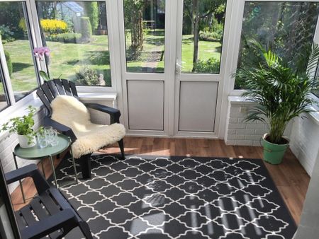 Three Double Bedroom Bungalow for Rent in TW13 - Photo 5