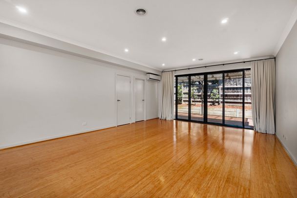 3/2 Lavender Street, Ringwood - Photo 1