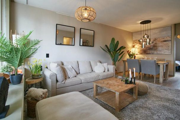 Appartement Charlotte de Bourbonstraat, La Haye - À Louer - Photo 1