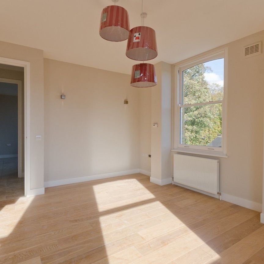 Vestry Road, London, SE5 - Photo 1