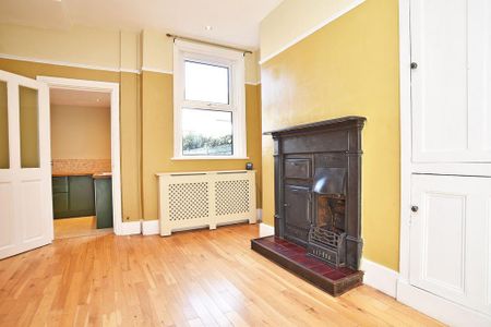 2 bedroom terraced house to rent - Photo 3