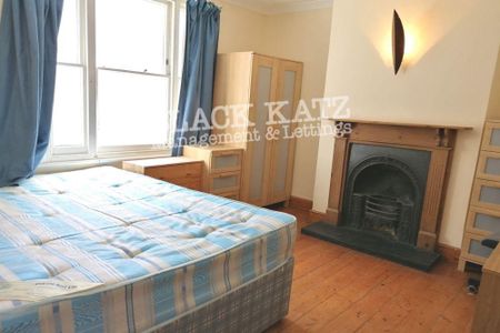 4 bedroom terraced house to rent - Photo 4