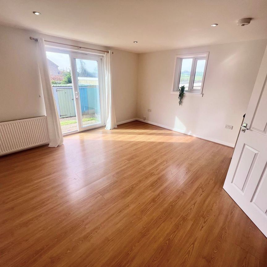 Canberra Road, Weymouth - Photo 1