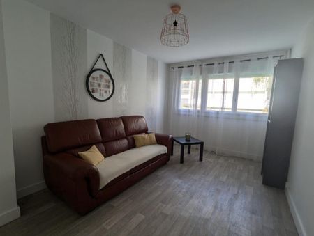 Location Appartement 2 pièces Meublé 45m² VILLENEUVE LE ROI 94290 - Photo 2