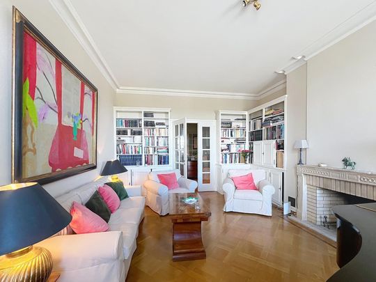 6 exceptional rooms in the Château de Veyrier - Rare for rent - Photo 1