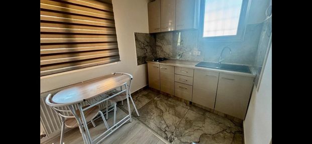 Particular,Ofer la inchiriere garsoniera la casa cu facturi,Craiter - Fotografie 1