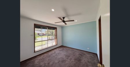 Great Family Home Quiet Court Location - Photo 4