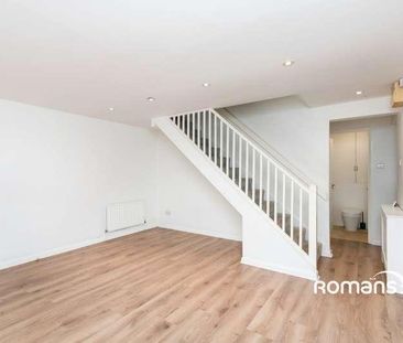 Newton Road, Farnborough, Hampshire, GU14 - Photo 4