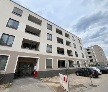Heiligkreuzviertel: Zweizimmerwohnung mit EBK, Terrasse und Stellplatz - Photo 2