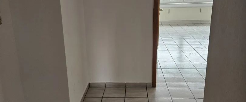 Helle 2- Zimmer- Wohnung *Stellplatz - Photo 1