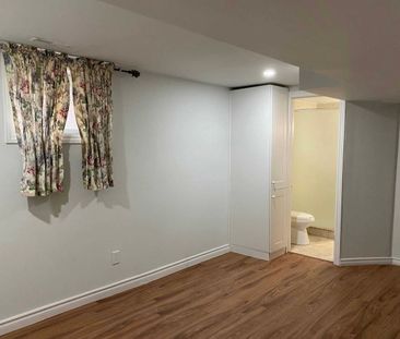 For Lease - 98 Avondale Avenue Unit# Lower, Toronto, Ontario - Photo 1