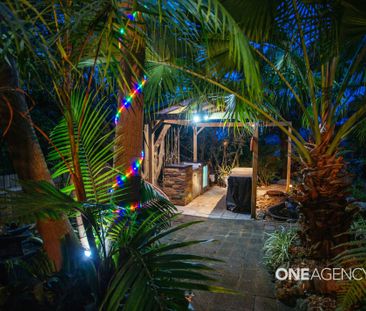 PRIVATE COASTAL OASIS WITH PANORAMIC WATER VIEWS - Photo 5