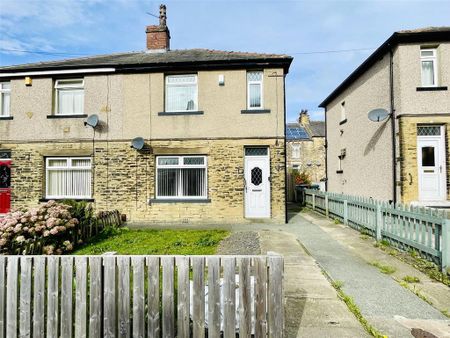 3 bedroom semi-detached house to rent - Photo 2