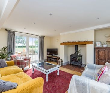 Newpound, Wisborough Green, RH14 - Photo 6