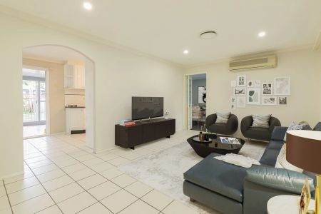 Family Home With Pool In Convenient Location! - Photo 3