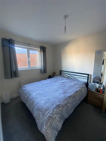 College Central, 904, 4 College Avenue, Belfast, BT1 6AA - Photo 5