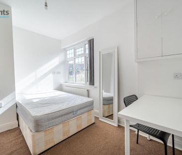 4 bedroom bungalow to rent - Photo 3