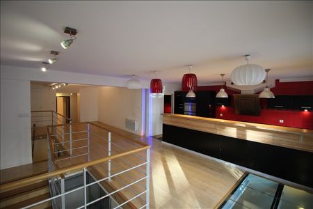 Location Appartement 4 pièces 96m² - Photo 3