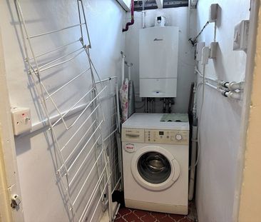 Room in a Shared Flat, Park Avenue, NW2 - Photo 4