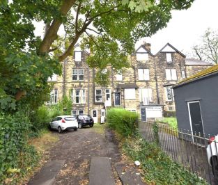 6 bedroom Flat in Hollybank, Leeds - Photo 6