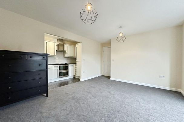 2 bedroom apartment to rent - Photo 1