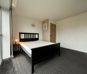 Room in a Shared Flat, The Mill, M5 - Photo 5
