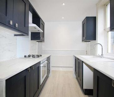 Woodhall Avenue, Bradford, BD3 - Photo 6