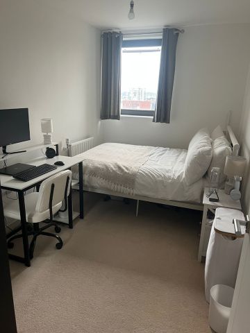 Room in a Shared Flat, Kingfisher Heights, E16 - Photo 2