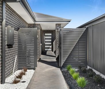 Modern Granny Flat with Private Access and Outdoor Space - Photo 6